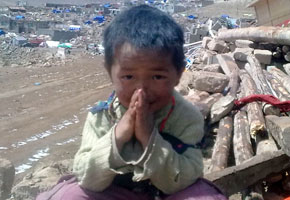 Child in the aftermath of Yushu Earthquake